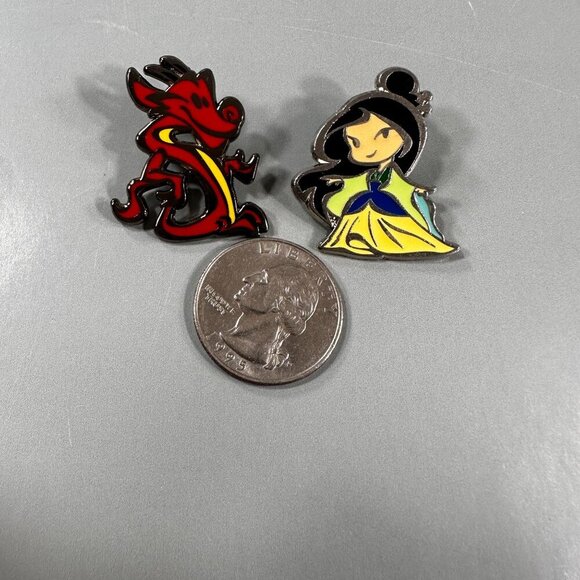 Disney Mulan Mushu Trading Pin Kawaii Princess Dragon Brooch Jewelry Badge Pin - Picture 2 of 5